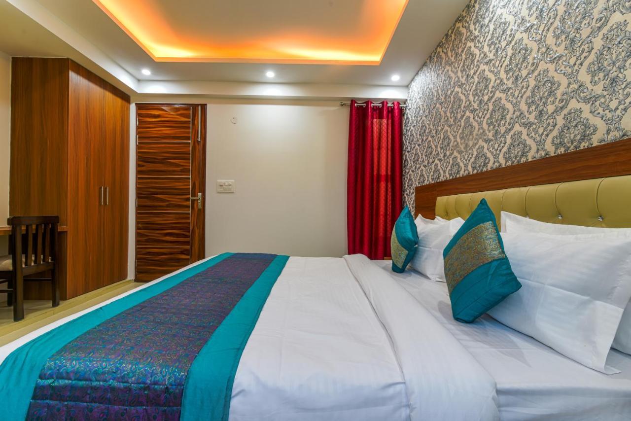 Hotel Urban Tree At Delhi Airport New Delhi